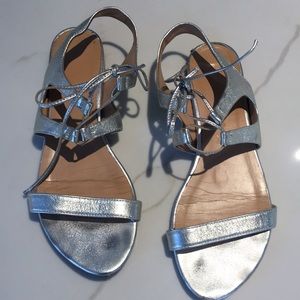 Silver metallic sandal with lace up front